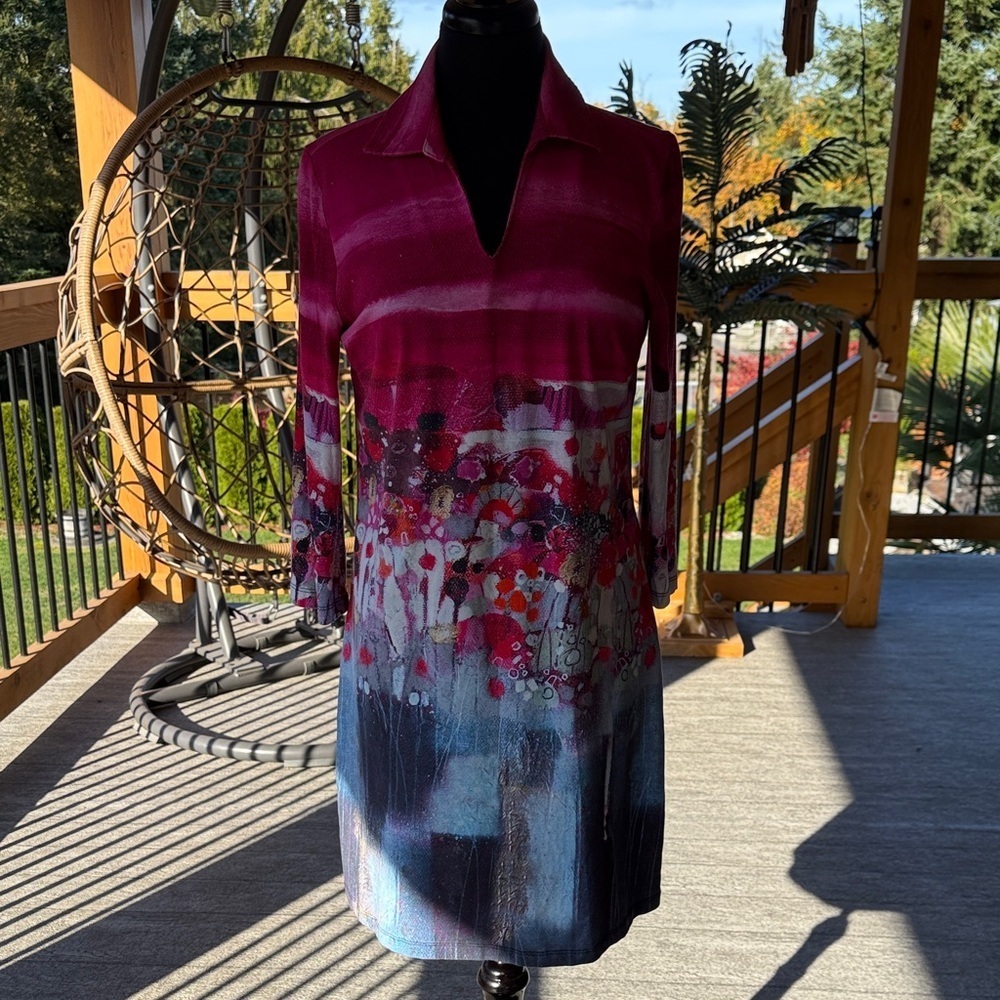 Simply Art by DOLCEZZA | V-Neck Long Sleeve Dress